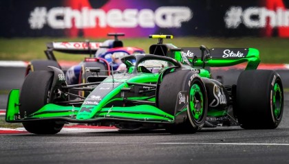 开云APP-红牛二队碾压索伯车队，周冠宇惊艳四座