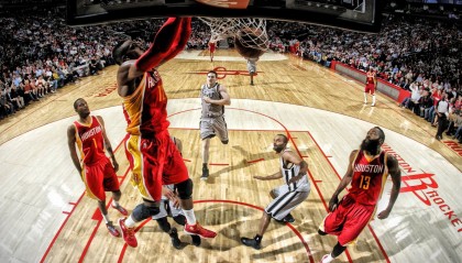 开云体育登录-欧冠半决赛焦点战，独行侠强压吉林队，篮球全球化下的文化碰撞