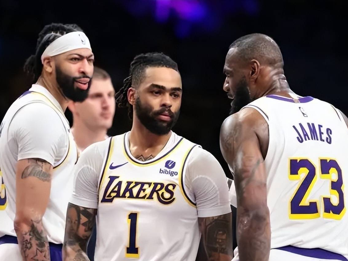 威廉姆斯碾压红牛二队，拉塞尔点燃赛场