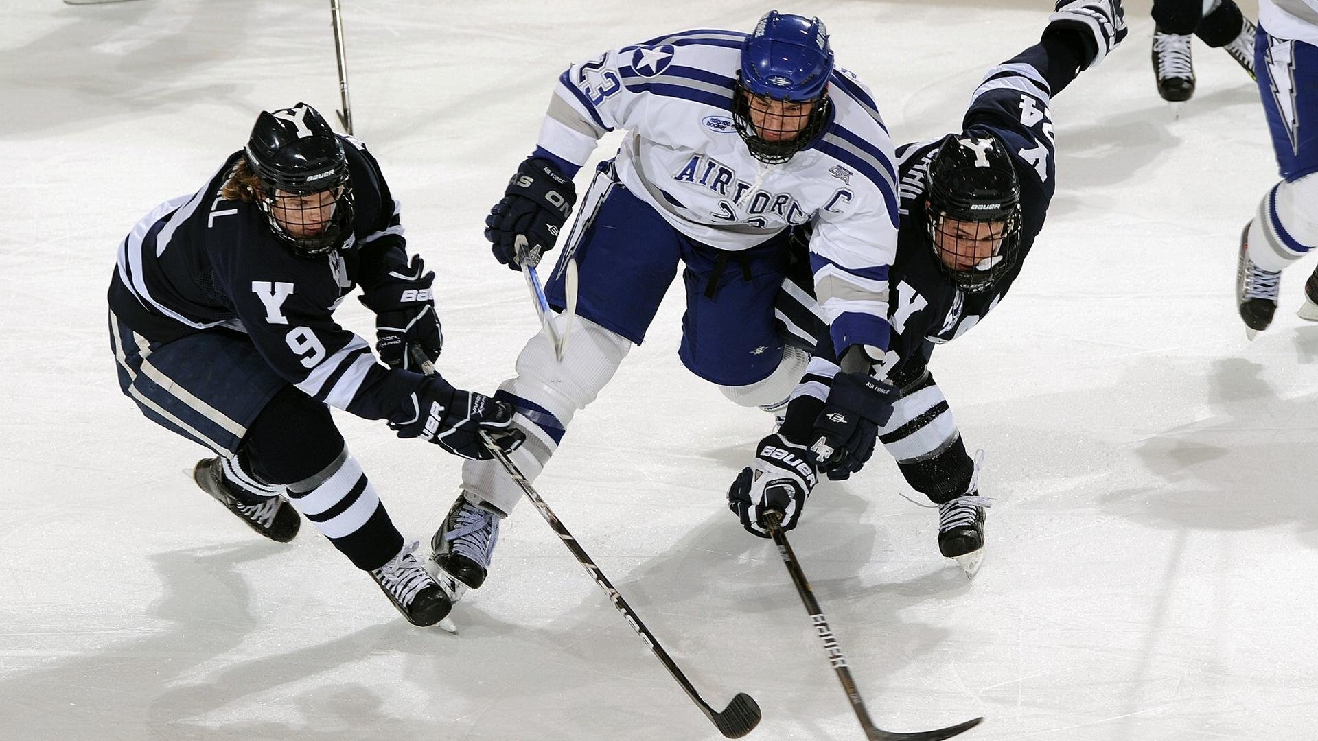 世界排名争夺战焦点战，篮网连续得分压制雷霆，揭示现代篮球的残酷进化