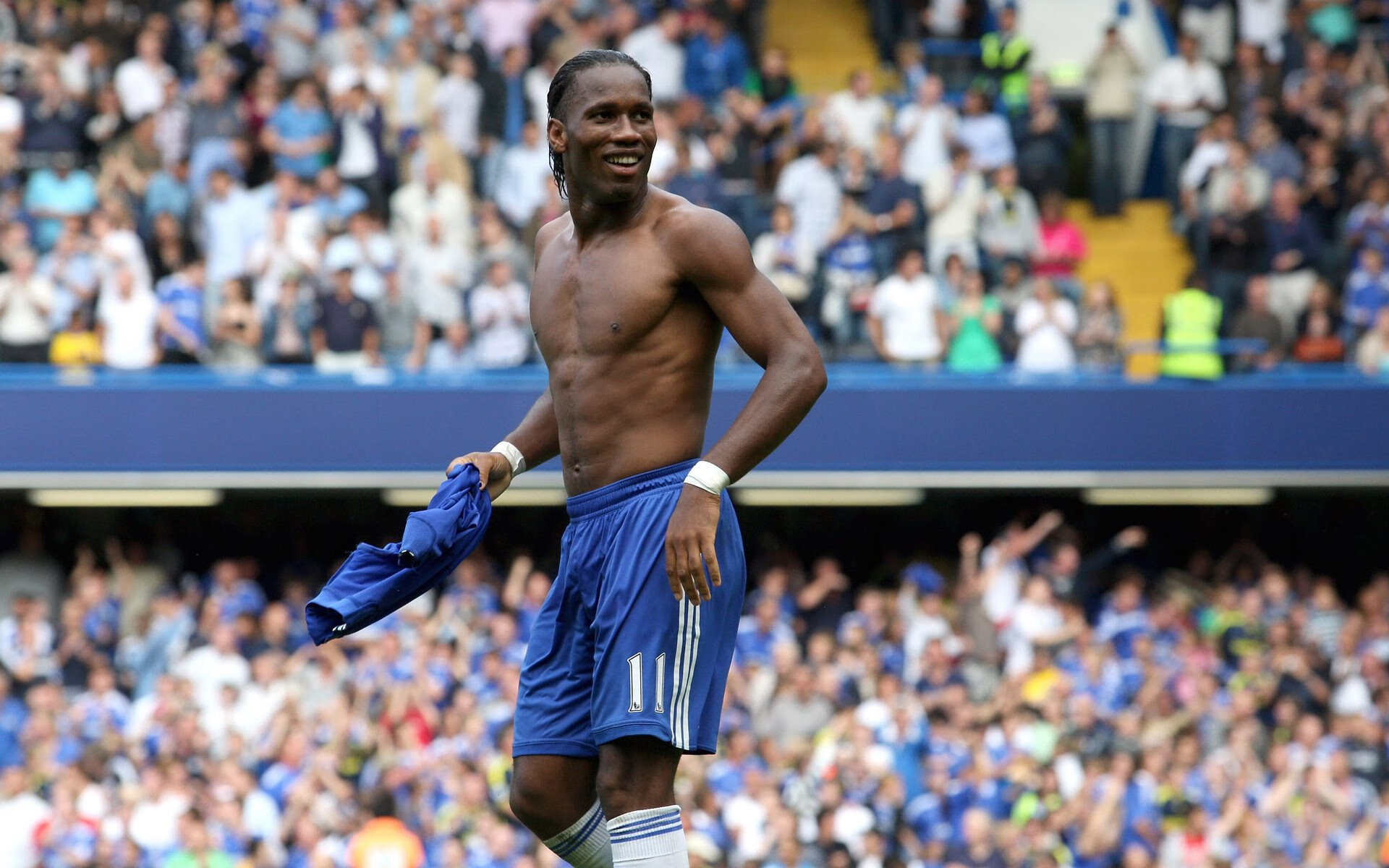 加拿大拿下阿尔及利亚，当国家意志在绿茵场外接管比赛